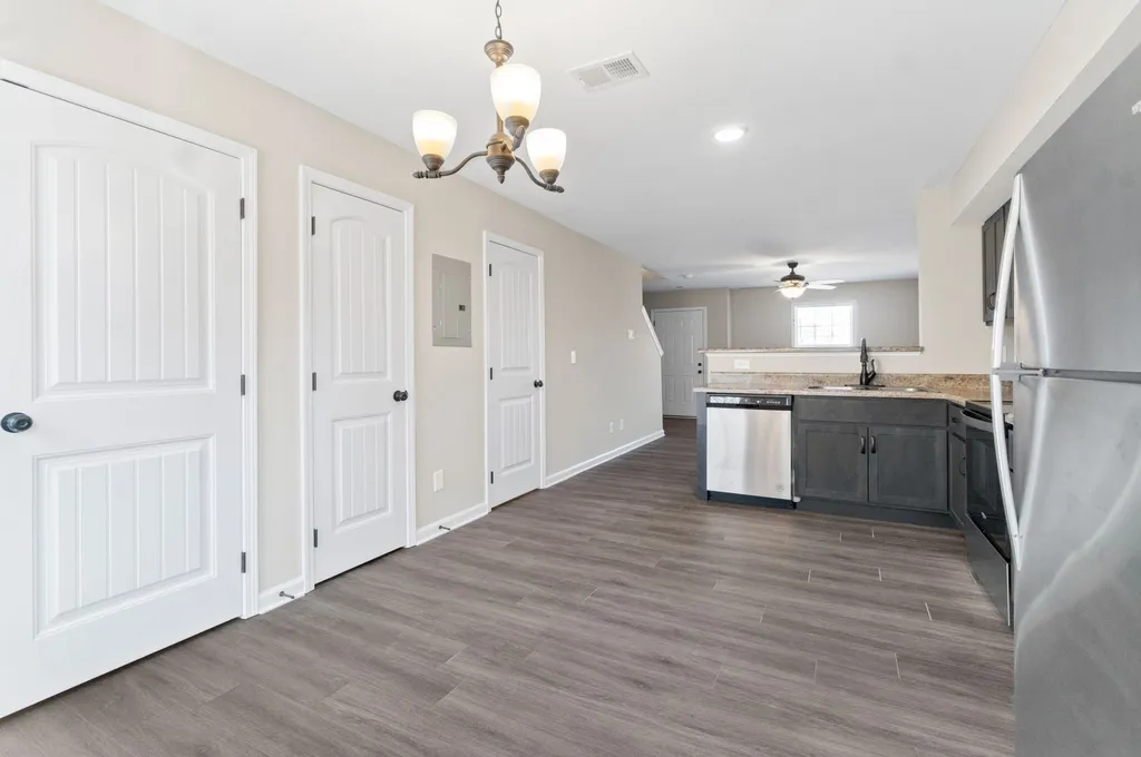 1111 Ziva Lane Clarksville TN 37040