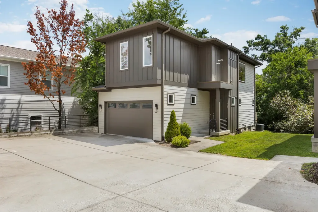98B Oceola Avenue Nashville TN 37209