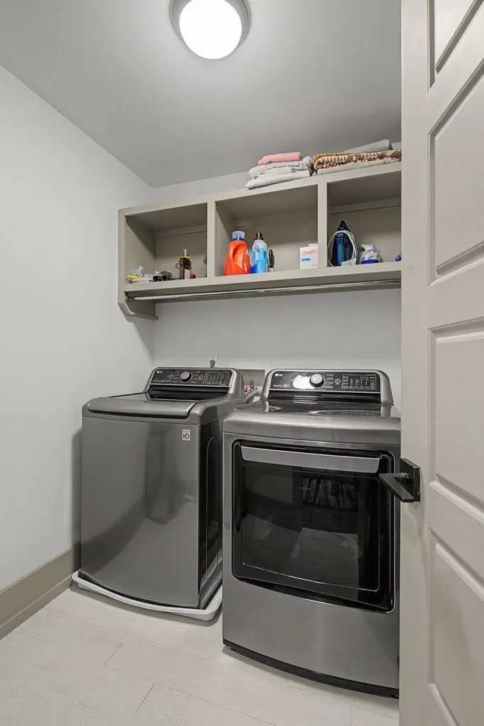 2206B White Avenue Nashville TN 37204