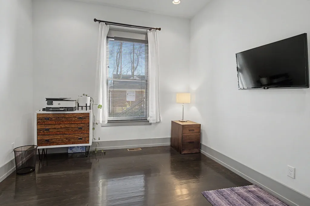 2206B White Avenue Nashville TN 37204