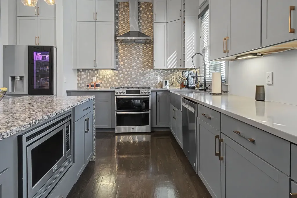 2206B White Avenue Nashville TN 37204