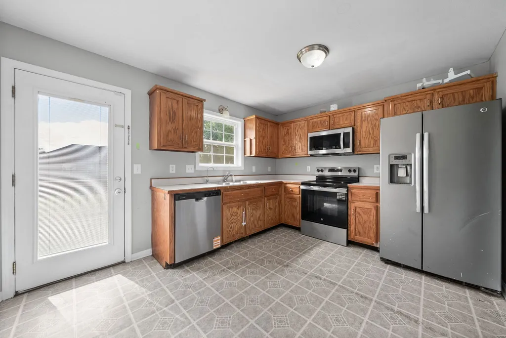 3736 N Jot Drive Clarksville TN 37040
