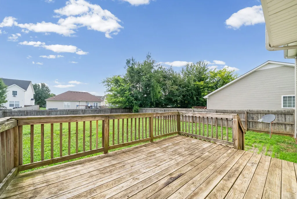 3736 N Jot Drive Clarksville TN 37040
