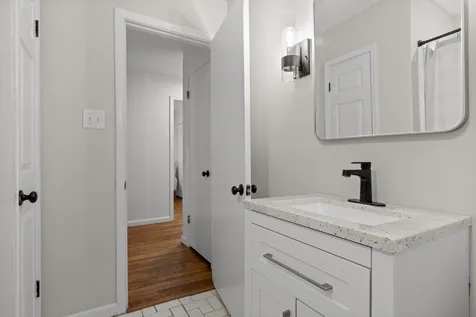 3805 Rollingwood Drive Chattanooga TN 37406