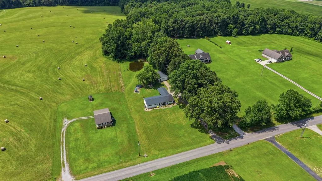 113 Old Quick Road Fayetteville TN 37334