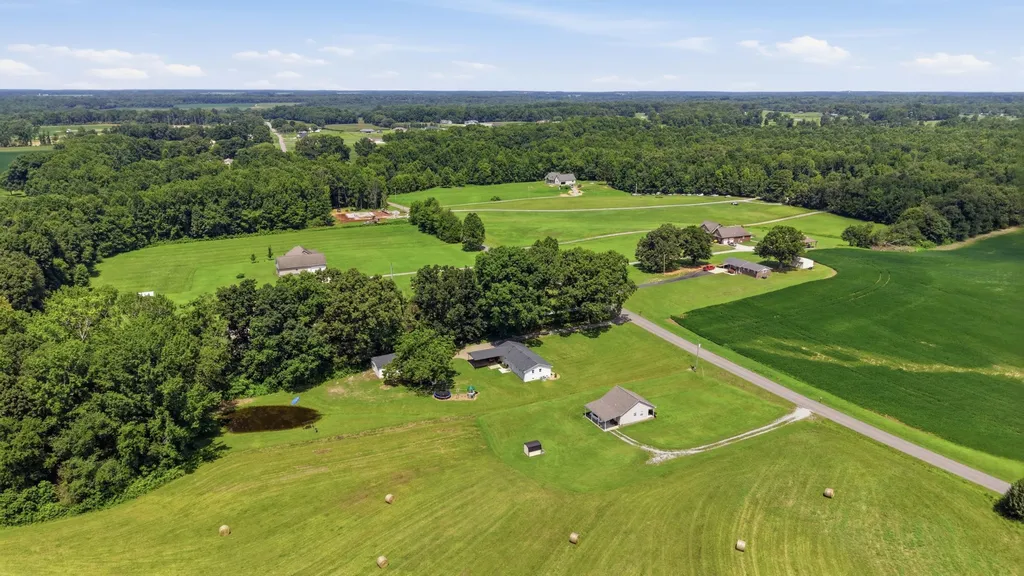 113 Old Quick Road Fayetteville TN 37334