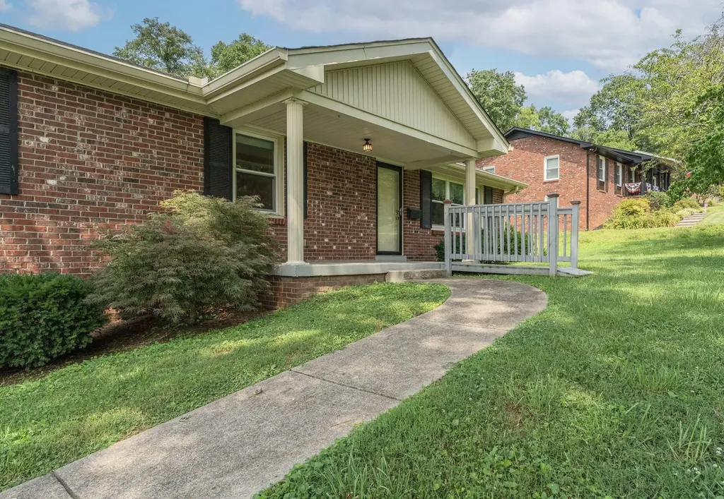 506 Mathes Court Goodlettsville TN 37072