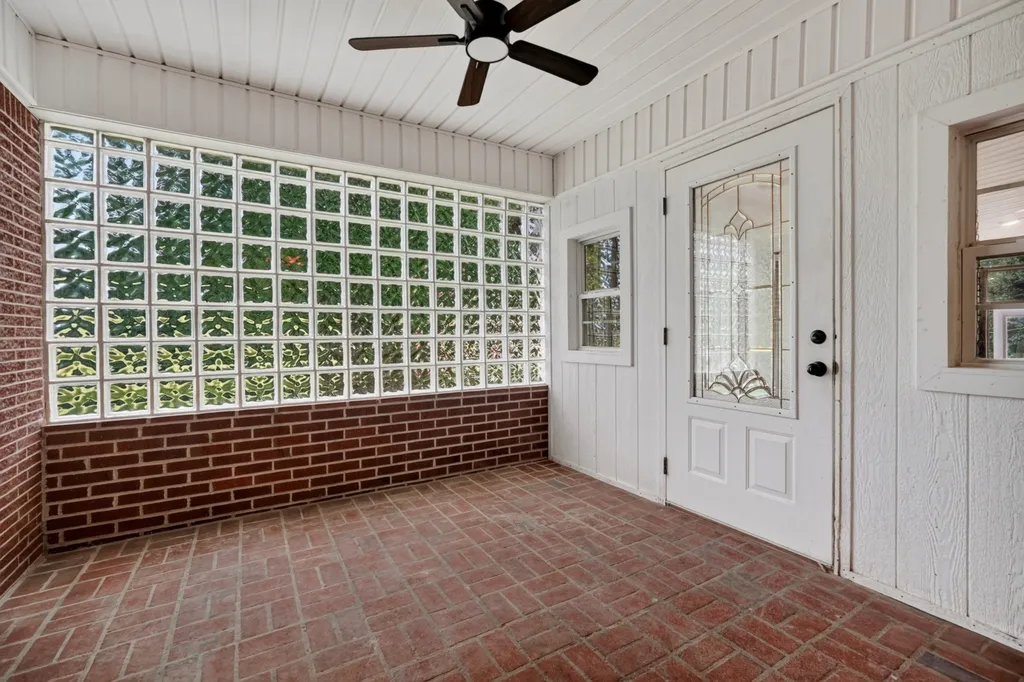 1260 Coconut Ridge Road Smithville TN 37166