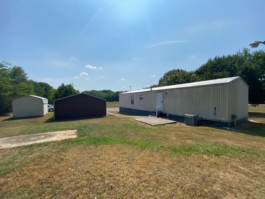 7447 Carthage Highway Lebanon TN 37087