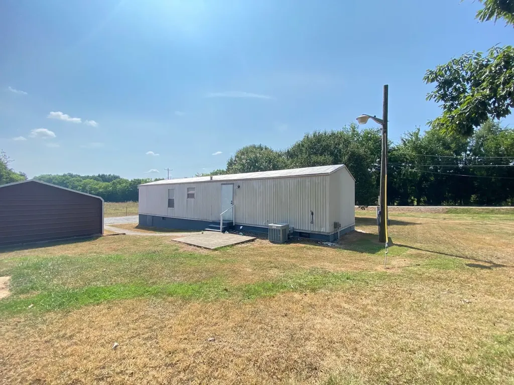 7447 Carthage Highway Lebanon TN 37087