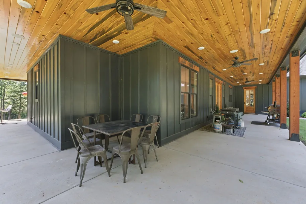 7451 Sleepy Hollow Road Fairview TN 37062