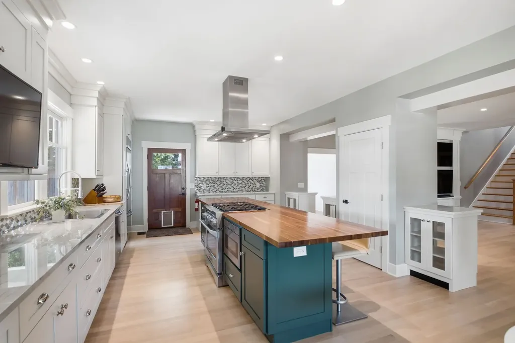 702 Skyview Drive Nashville TN 37206