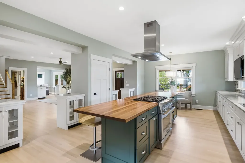 702 Skyview Drive Nashville TN 37206