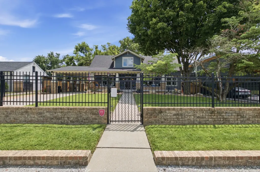 702 Skyview Drive Nashville TN 37206