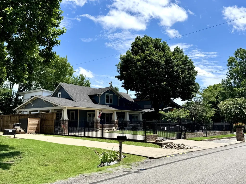 702 Skyview Drive Nashville TN 37206