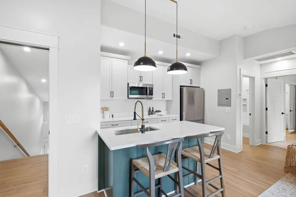 702 Skyview Drive Nashville TN 37206
