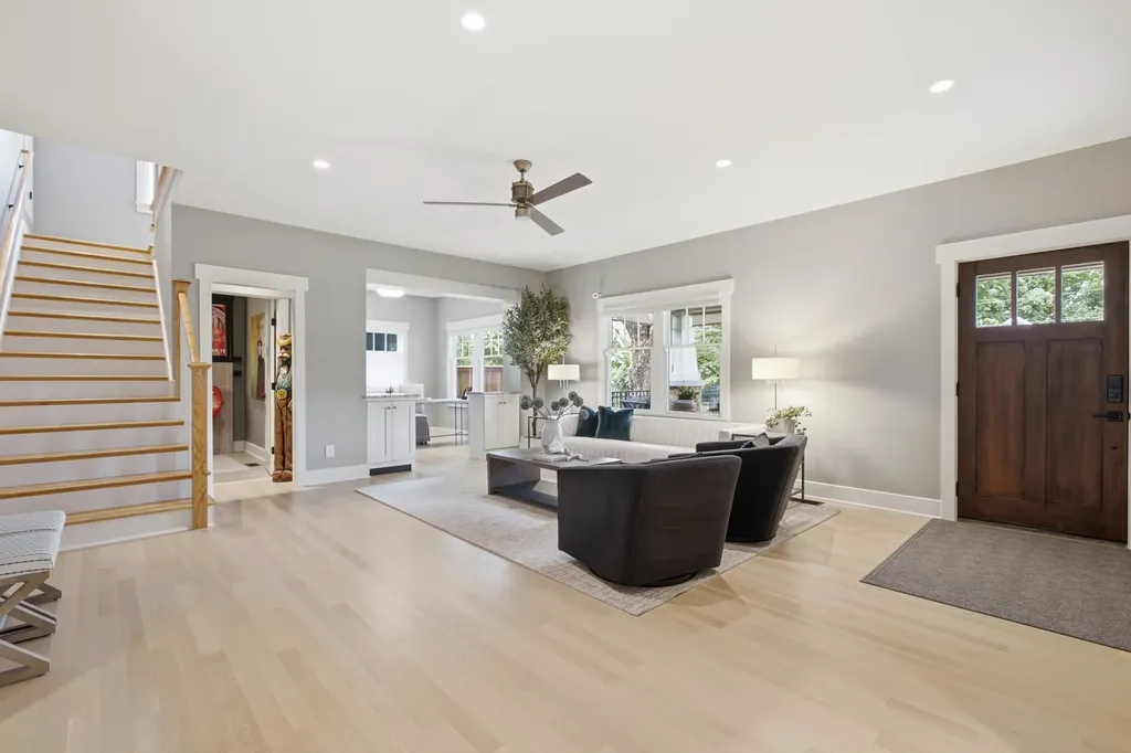 702 Skyview Drive Nashville TN 37206