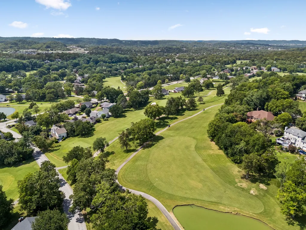 107 Collinwood Close Franklin TN 37069