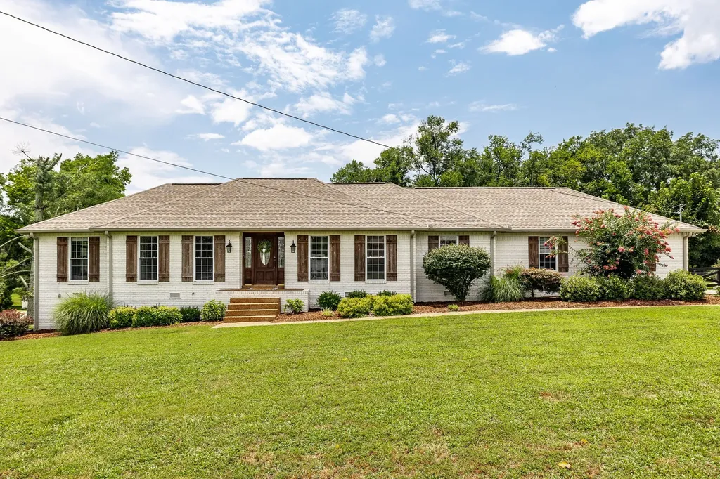 209 Brookhaven Drive Gallatin TN 37066