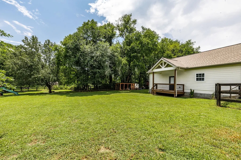 209 Brookhaven Drive Gallatin TN 37066