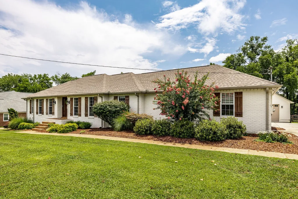 209 Brookhaven Drive Gallatin TN 37066