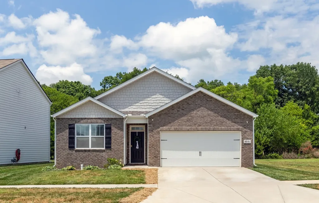 5051 Hunters Village Drive Lebanon TN 37087