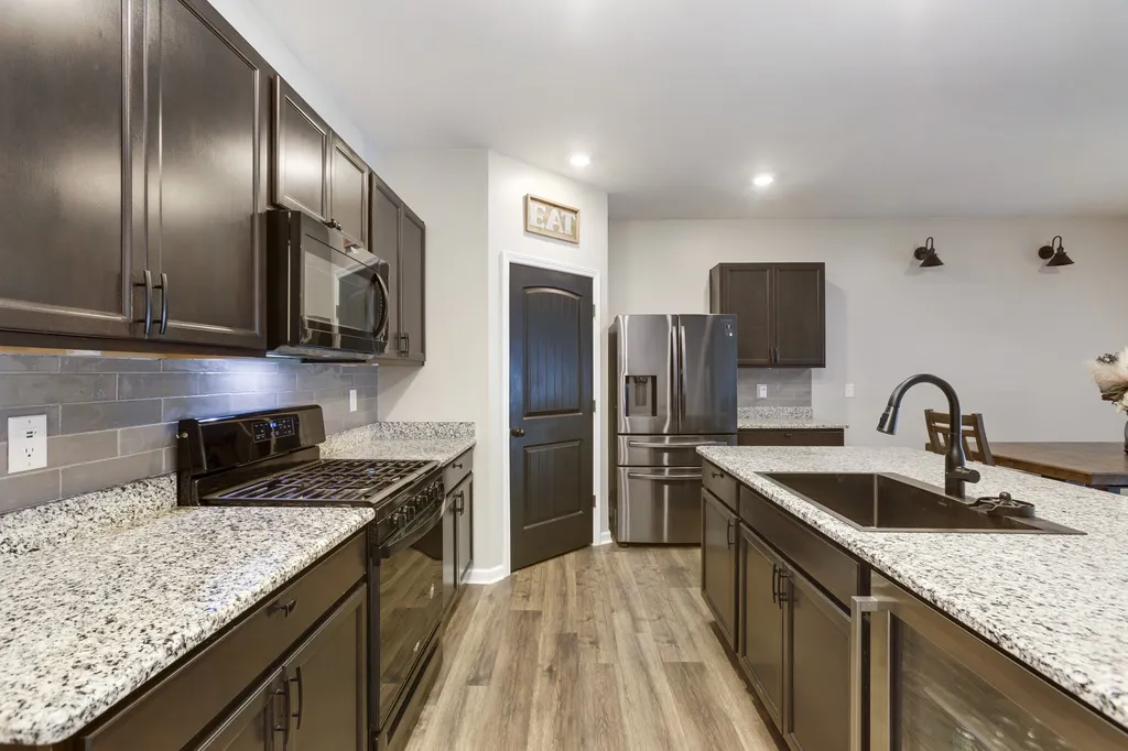 5051 Hunters Village Drive Lebanon TN 37087