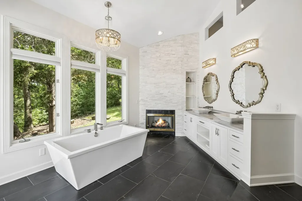 1619 Otter Creek Road Nashville TN 37215