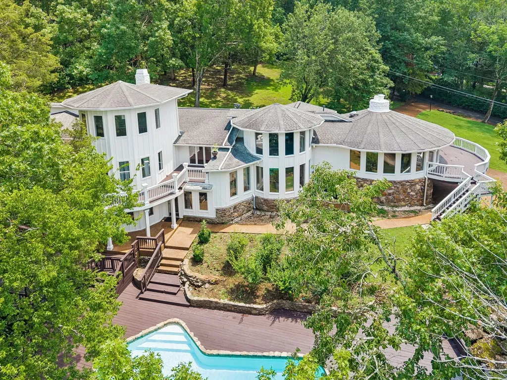 1619 Otter Creek Road Nashville TN 37215