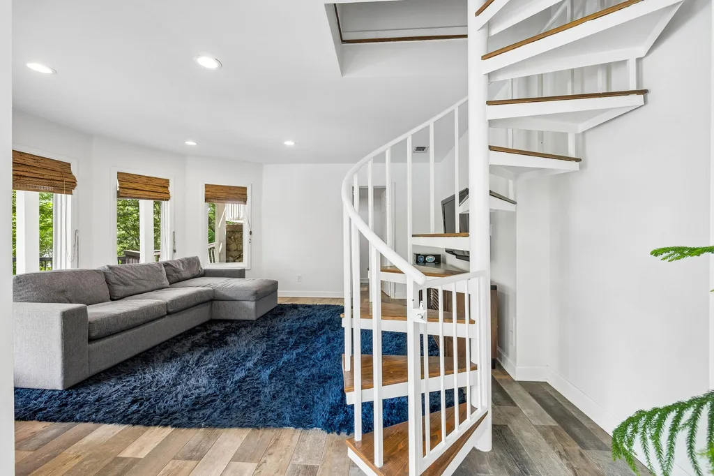 1619 Otter Creek Road Nashville TN 37215