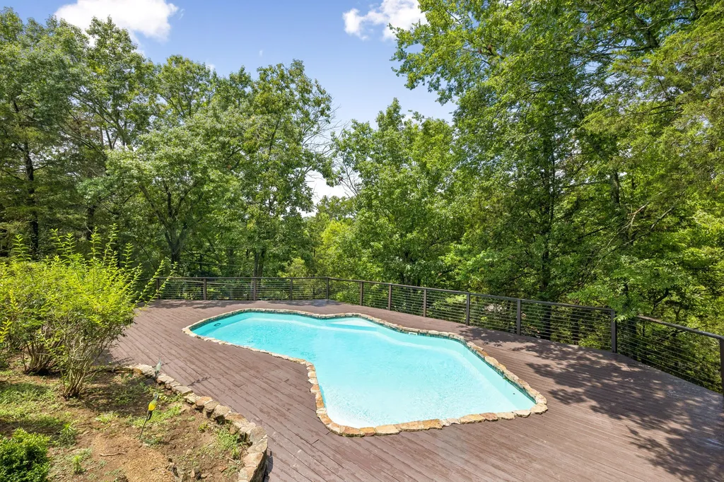 1619 Otter Creek Road Nashville TN 37215