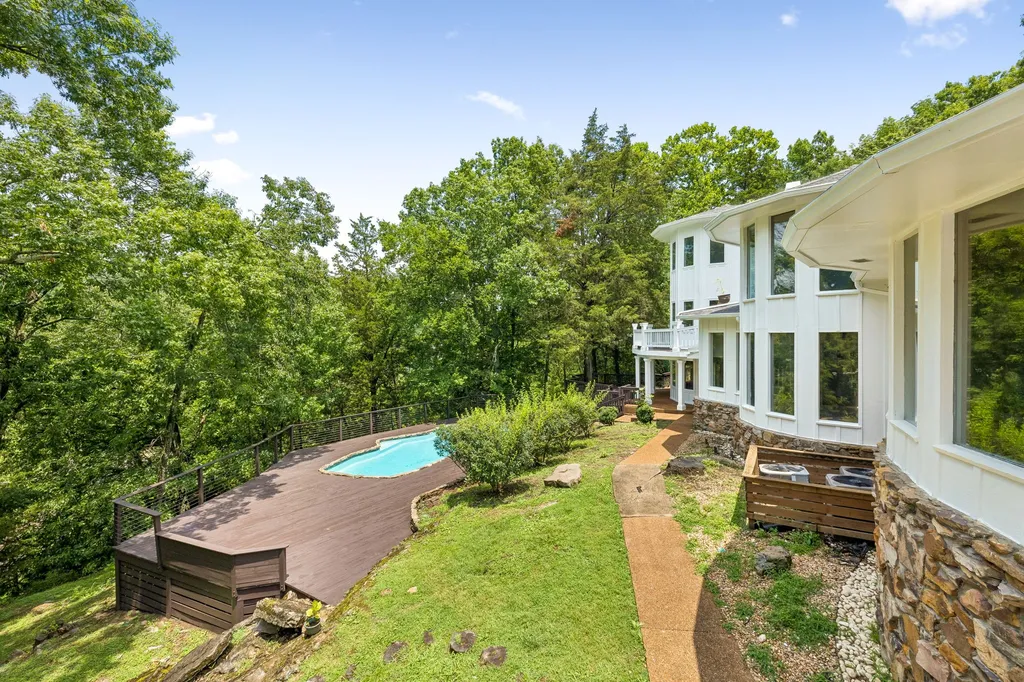 1619 Otter Creek Road Nashville TN 37215