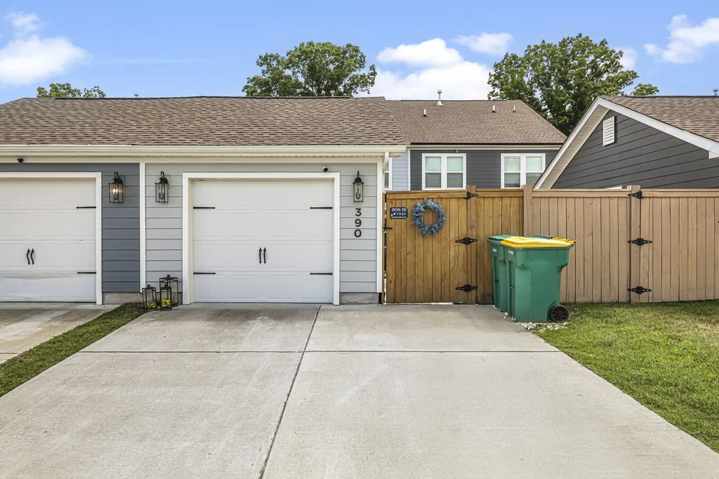 390 Hammock Lane Spring Hill TN 37174