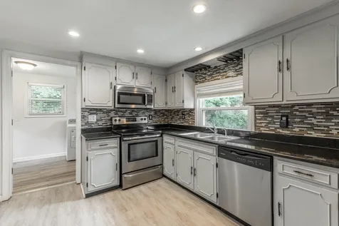 6582 Fairview Road Hixson TN 37343