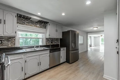 6582 Fairview Road Hixson TN 37343