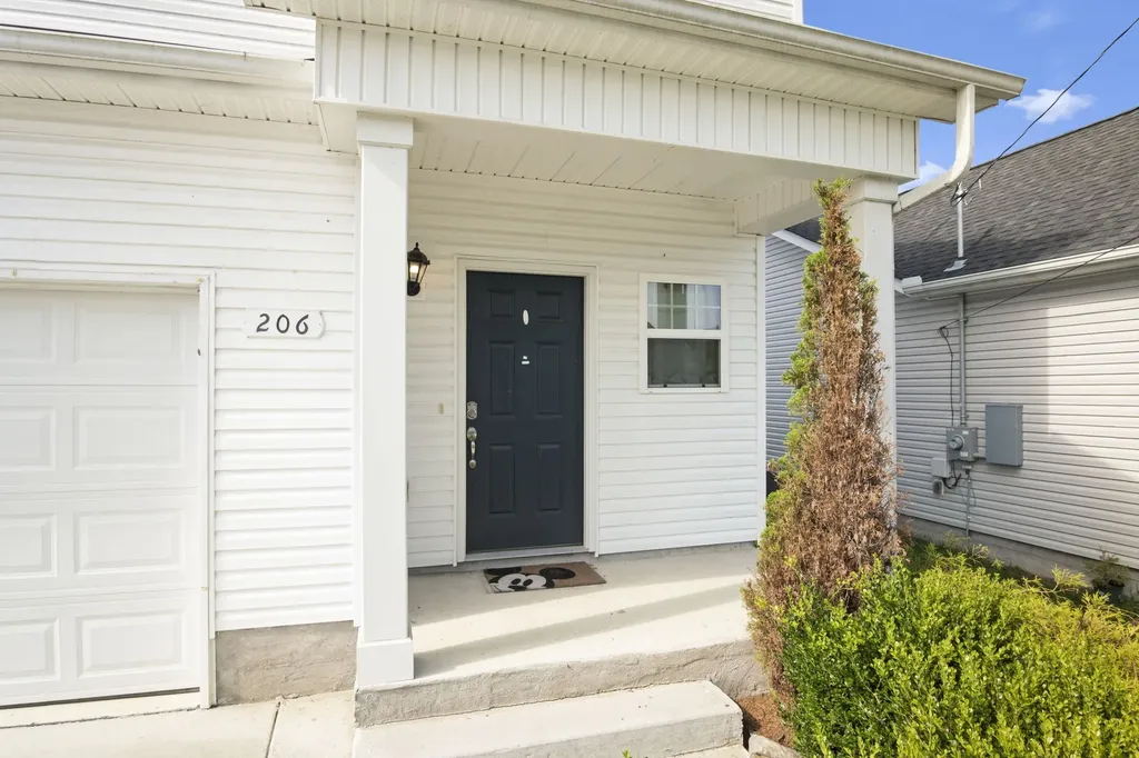 206 Triple Crown Court Shelbyville TN 37160