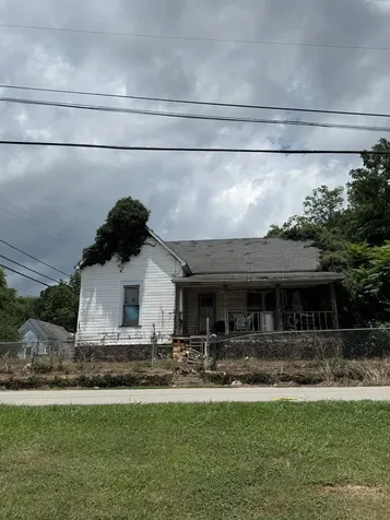 20 Cedar Bend Street Sparta TN 38583