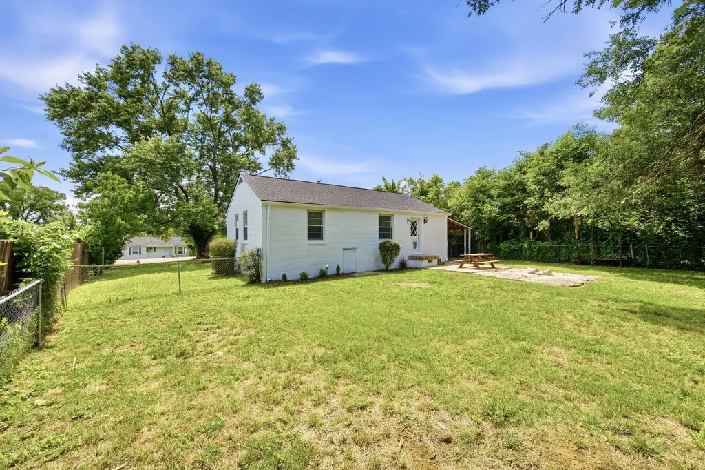 108 Stirton Road Nashville TN 37210