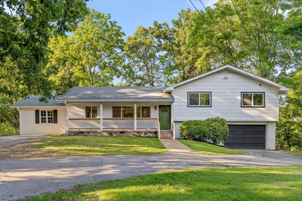 25 Holiday Lane Chattanooga TN 37415