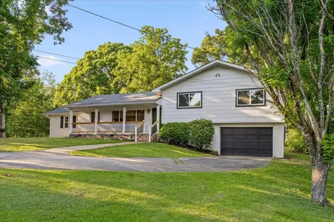 25 Holiday Lane Chattanooga TN 37415