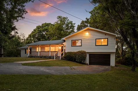 25 Holiday Lane Chattanooga TN 37415