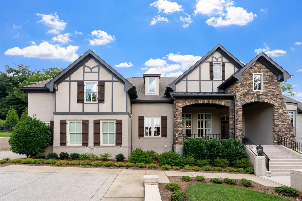 5500 Iron Gate Drive Franklin TN 37069