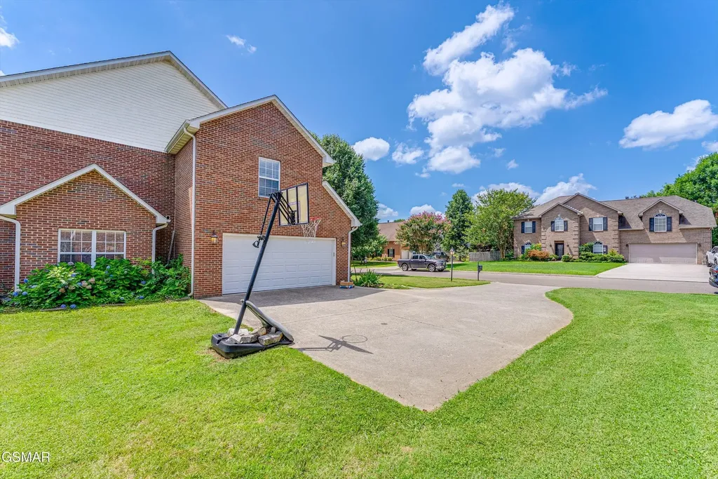 7648 Saddlebrooke Drive Knoxville TN 37938