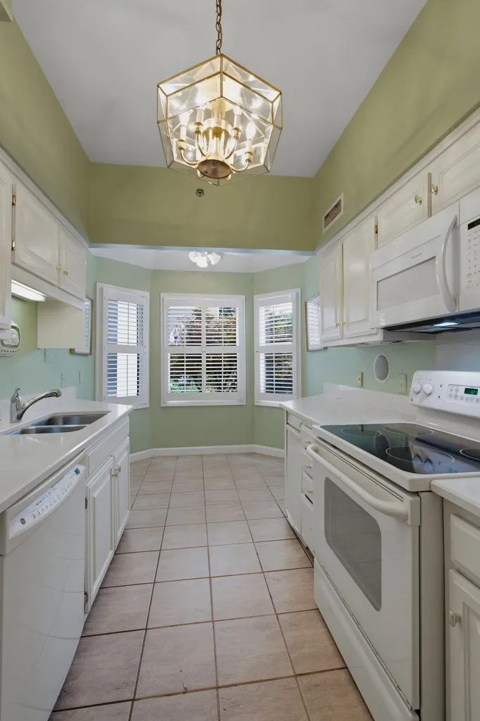 3818 West End Avenue Nashville TN 37205