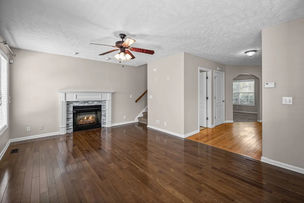 850 Nandina Court Clarksville TN 37043