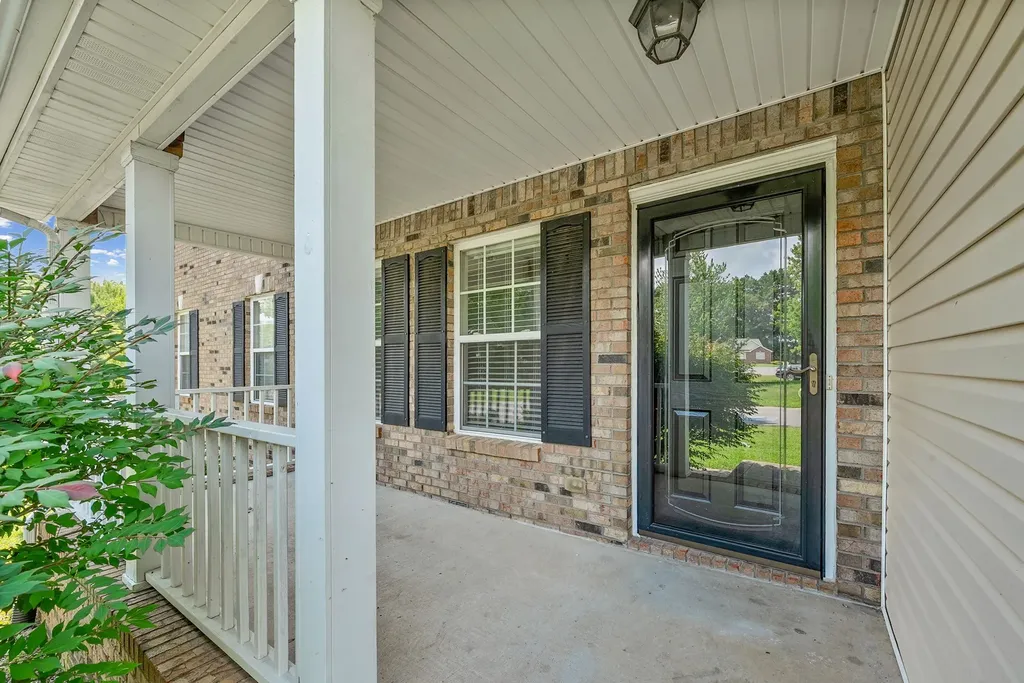 850 Nandina Court Clarksville TN 37043