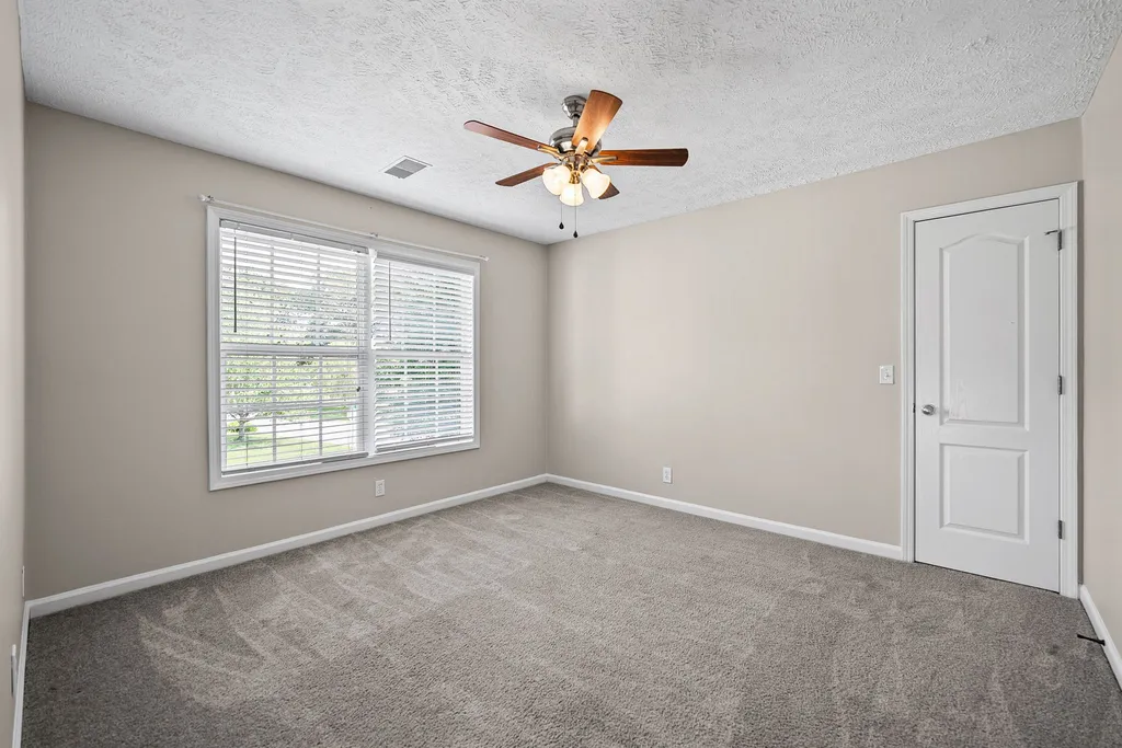 850 Nandina Court Clarksville TN 37043