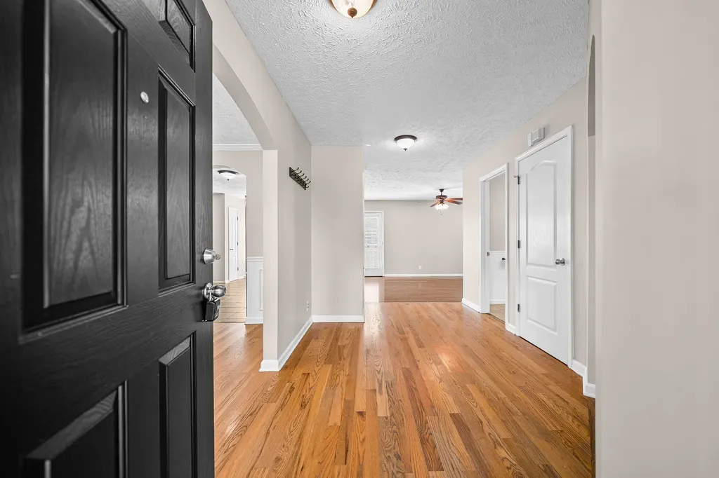 850 Nandina Court Clarksville TN 37043