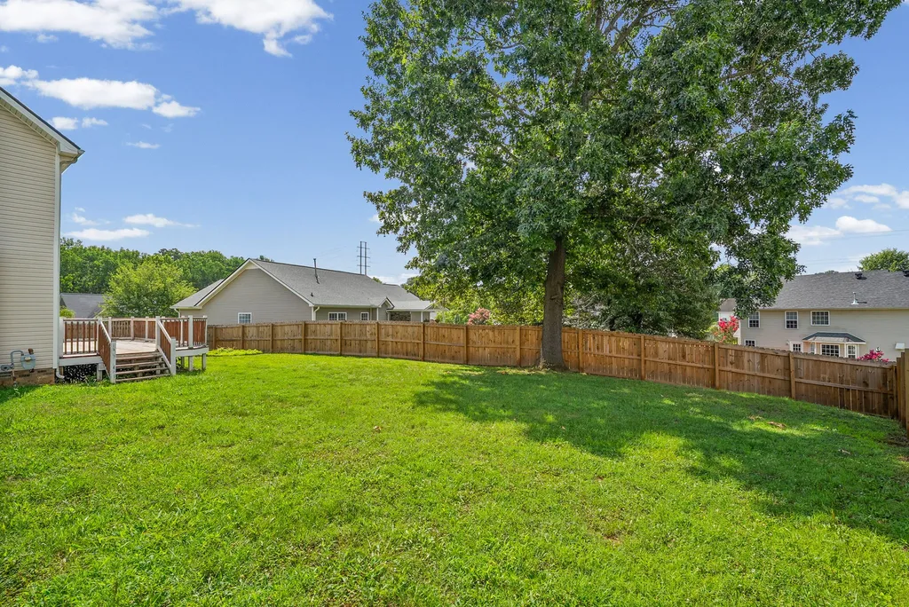 850 Nandina Court Clarksville TN 37043