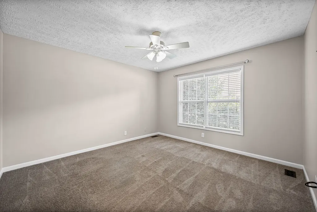 850 Nandina Court Clarksville TN 37043